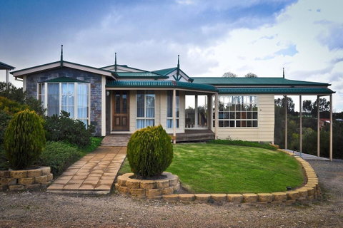 Baywatch - Accommodation Directory 12