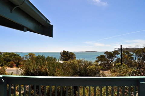 Dolphinview - Accommodation Directory 16