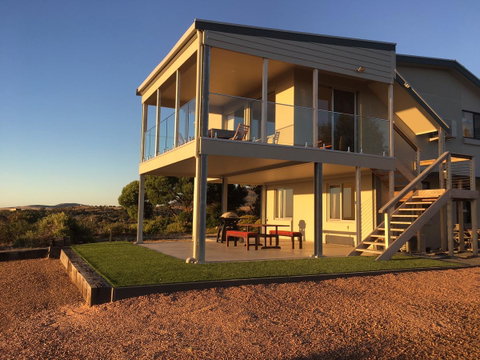 Southern Ocean Lookout - Accommodation Directory 11
