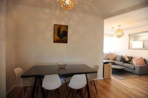 Glenelg Holiday Apartments-The Broadway - Accommodation Directory 2