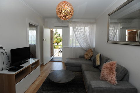Glenelg Holiday Apartments-The Broadway - Accommodation Directory 0