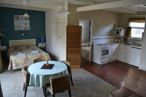 Kangaroo Island Holiday Village - Accommodation Directory 2