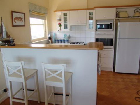Baywater - Accommodation Directory 8