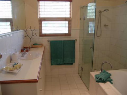 Baywater - Accommodation Directory 10