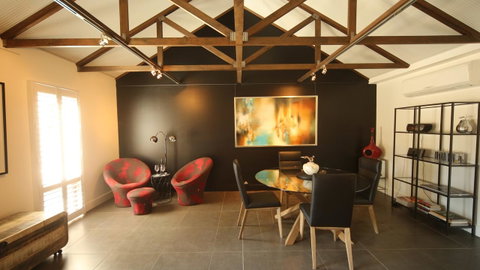 Irongate Studio B&B - Accommodation Directory 15