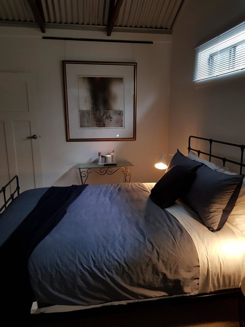 Irongate Studio B&B - Accommodation Directory 3