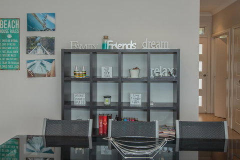 Waterfront On Osprey - Accommodation Directory 9