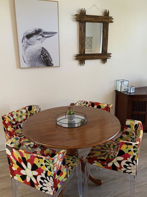 Sunshine Four - Accommodation Directory 17