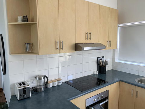 Sunshine Four - Accommodation Directory 21