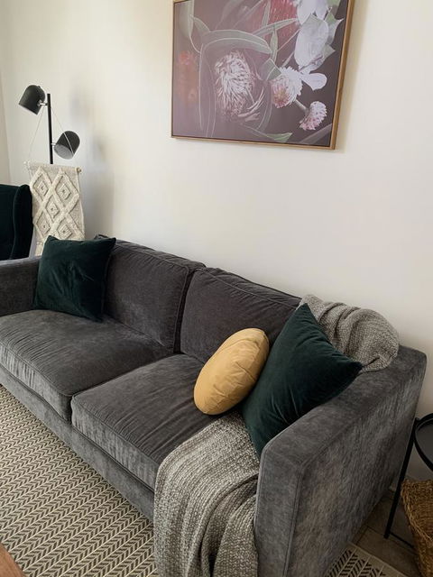 Sunshine Four - Accommodation Directory 1