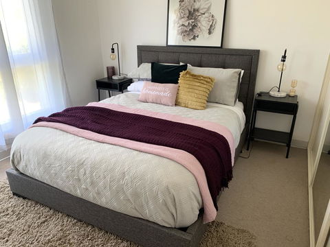 Sunshine Four - Accommodation Directory 27