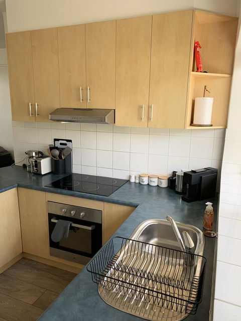 Sunshine Four - Accommodation Directory 24