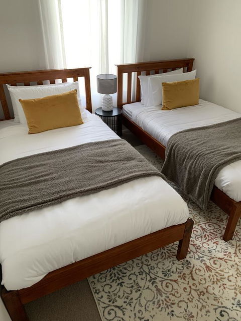 Sunshine Four - Accommodation Directory 36