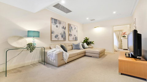 GOUGER 265 - Accommodation Directory 14