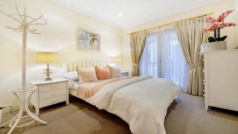 GOUGER 265 - Accommodation Directory 9