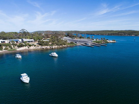 Seasalt - Accommodation Directory 18