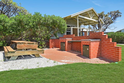 Casa Capri - Aldinga Beach - C21 SouthCoast Holidays - Accommodation Directory 13
