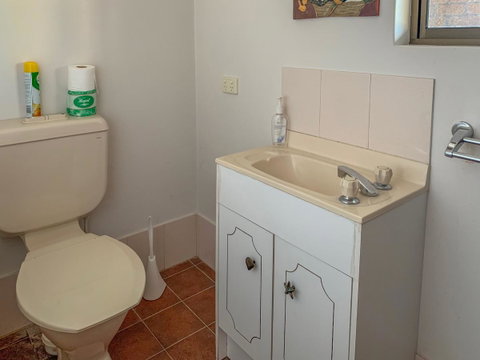Seacroft - Accommodation Directory 13