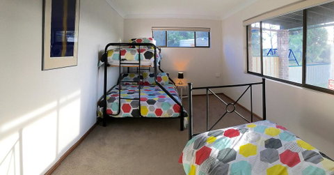 Seacroft - Accommodation Directory 16