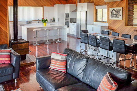 Seacroft - Accommodation Directory 5