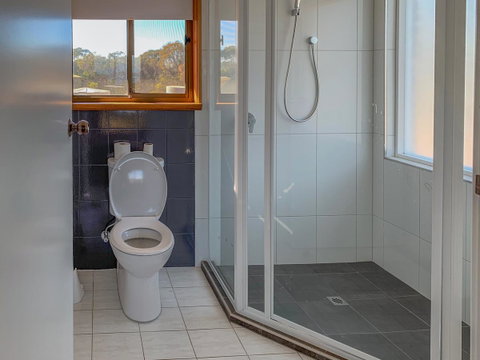 Seacroft - Accommodation Directory 14