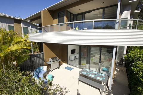 Boom 6 Boomerang Beach - Accommodation Directory 0