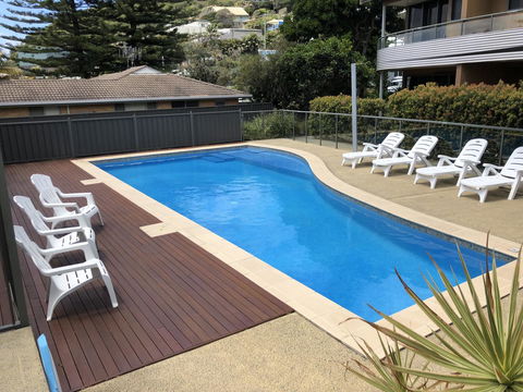 Boom 6 Boomerang Beach - Accommodation Directory 4