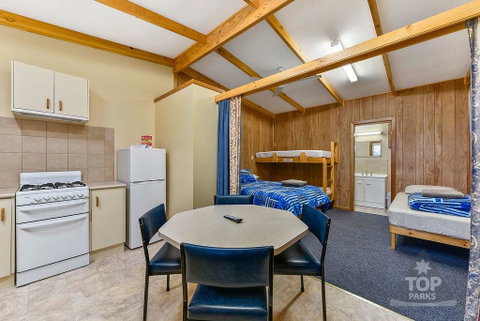 Millicent Hillview Caravan Park - Accommodation Directory 18