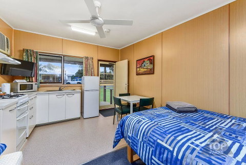 Millicent Hillview Caravan Park - Accommodation Directory 13