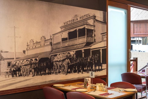 Victoria Hotel Strathalbyn - Accommodation Directory 21