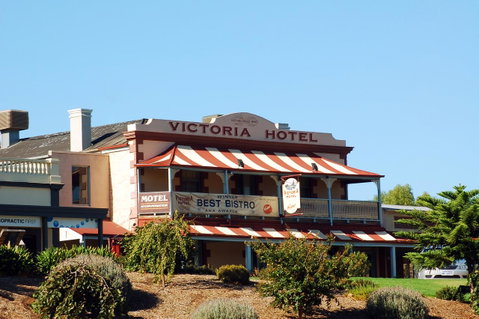 Victoria Hotel Strathalbyn - Accommodation Directory 9