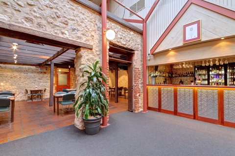 Victoria Hotel Strathalbyn - Accommodation Directory 10