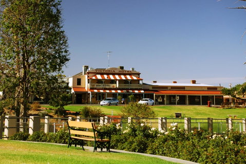 Victoria Hotel Strathalbyn - Accommodation Directory 11