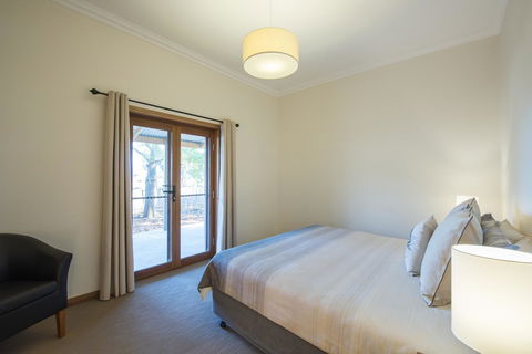 Flinders Bush Retreats - Accommodation Directory 23