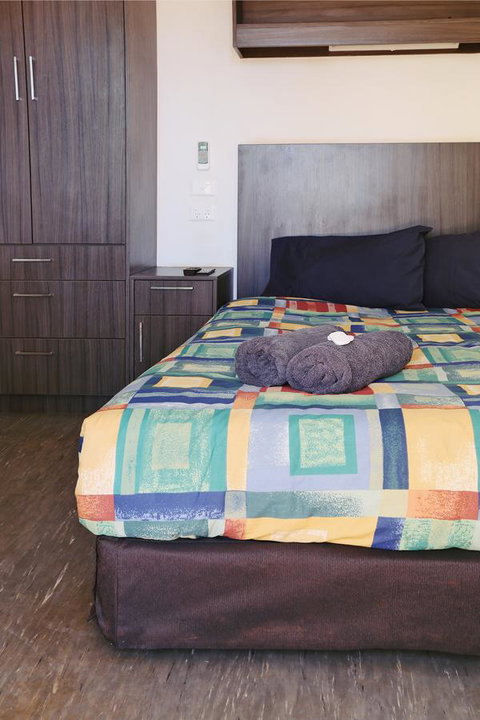 Capricorn Village - Accommodation Directory 23