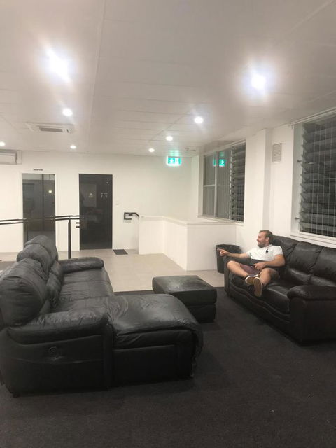 Perth City Backpackers Hostel - Note - Valid Passport Required To Check In - Accommodation Directory 12