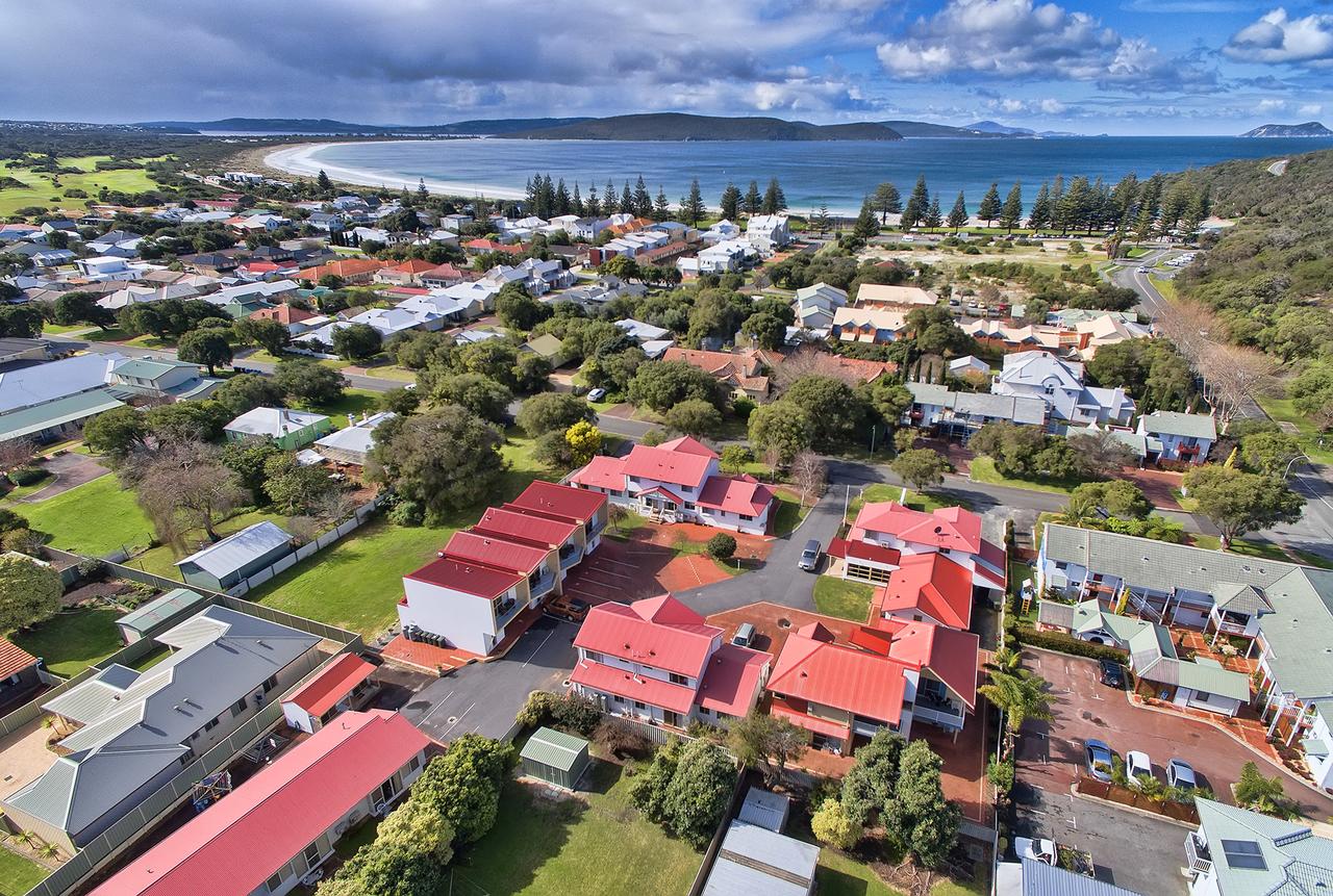  Accommodation Directory