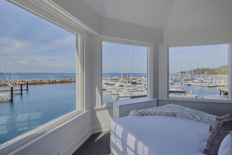 Anchorage Port Stephens - Accommodation Directory 22
