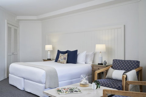 Anchorage Port Stephens - Accommodation Directory 1