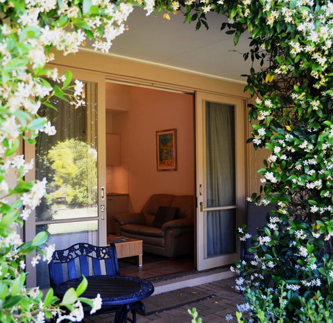 Grapevines Boutique Accommodation - Accommodation Directory 7