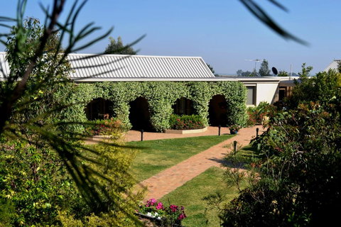 Grapevines Boutique Accommodation - Accommodation Directory 8