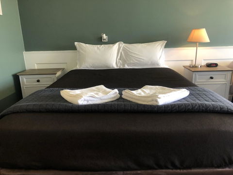 Dog Rock Motel - Accommodation Directory 9