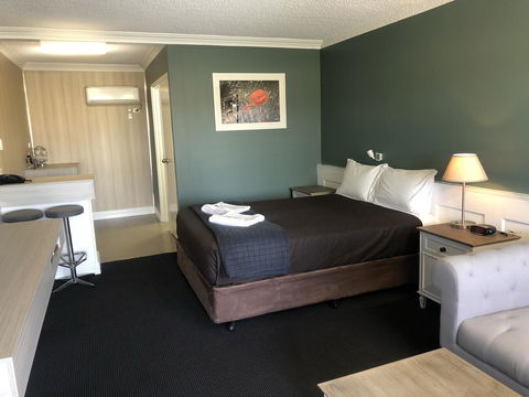 Dog Rock Motel - Accommodation Directory 10