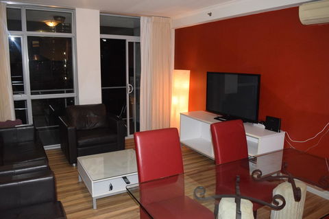 Centre Of Perth Whole Apartment W/view&spa&pool&wifi - Accommodation Directory 3
