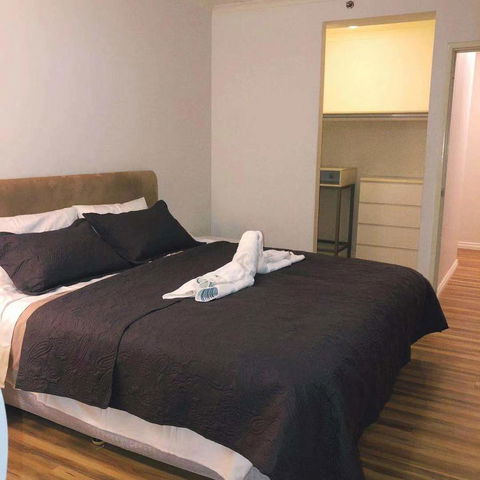 Centre Of Perth Whole Apartment W/view&spa&pool&wifi - Accommodation Directory 7