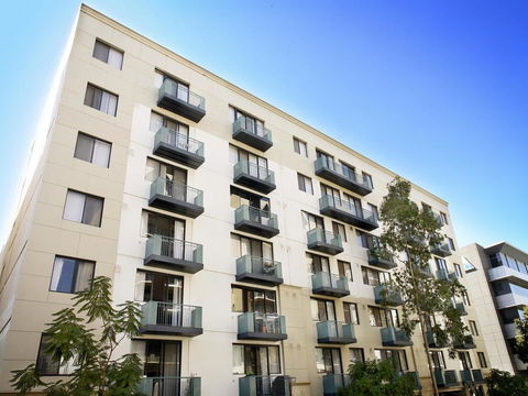 Mont Clare Boutique Apartments - Accommodation Directory 6