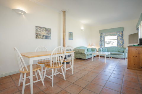 Middleton Beach By The BnB Collection - Accommodation Directory 24