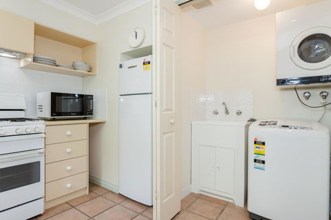 Middleton Beach By The BnB Collection - Accommodation Directory 17