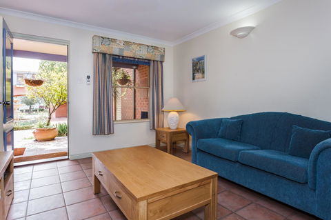 Middleton Beach By The BnB Collection - Accommodation Directory 16