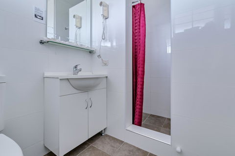 Ibis Styles Albany - Accommodation Directory 18